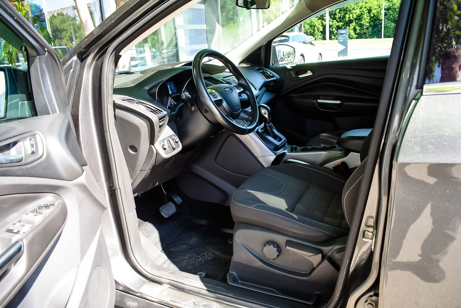 Ford Kuga, II 1.6 AT (150 л.с.) 4WD 2015