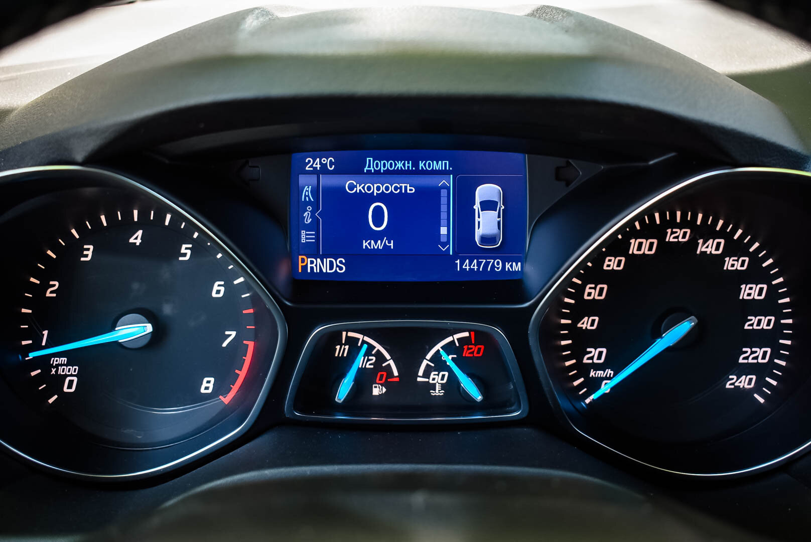 Ford Kuga, II 1.6 AT (150 л.с.) 4WD 2015