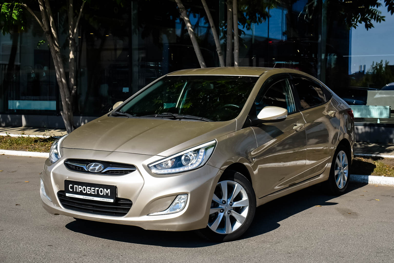 Hyundai Solaris, I 1.6 AT (123 л.с.) 2013