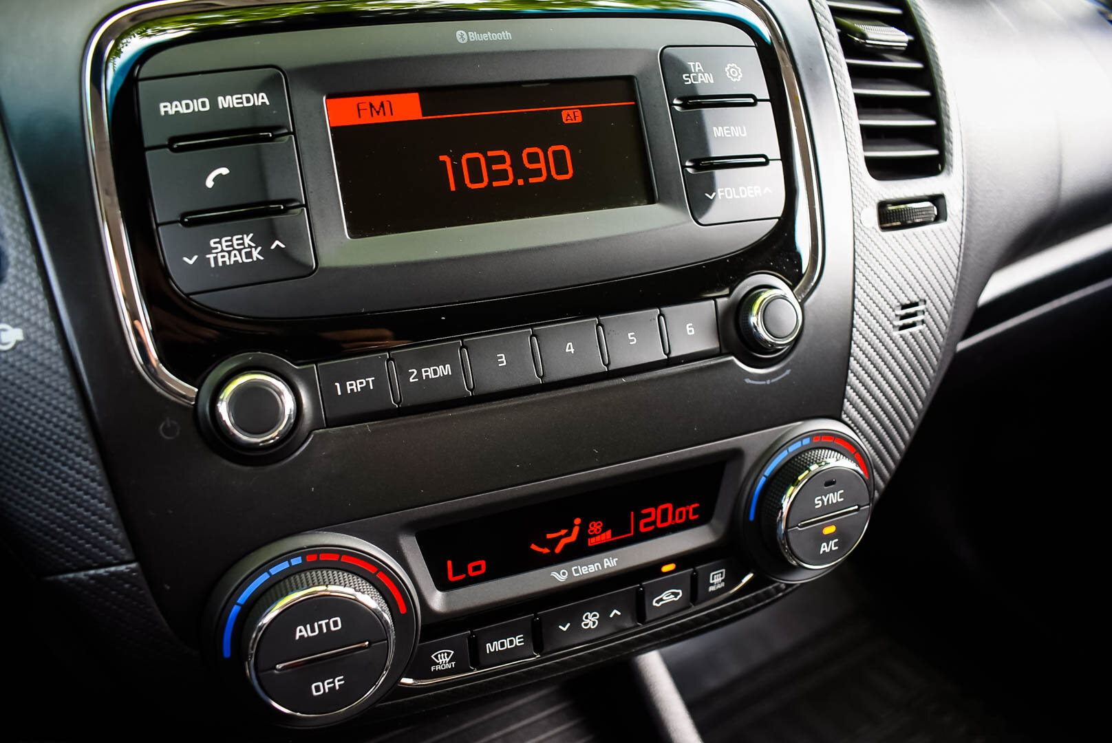 Kia Cerato, III Рестайлинг (Classic) 1.6 AT (130 л.с.) 2016