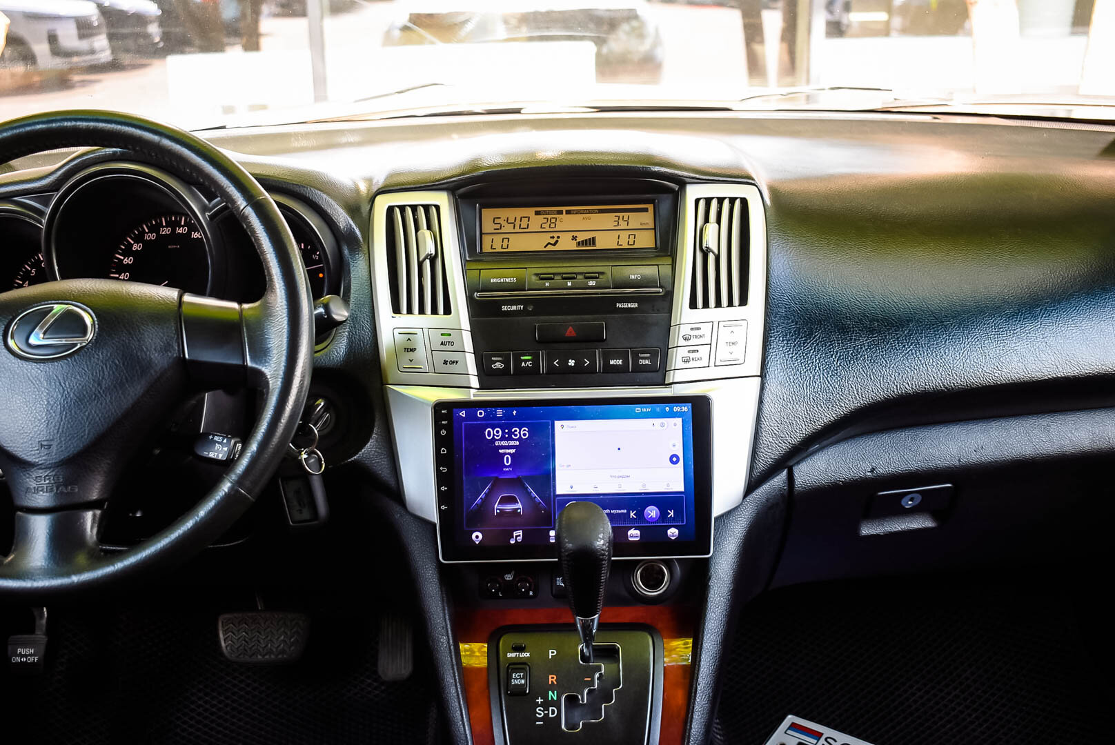 Lexus RX, II 300 3.0 AT (204 л.с.) 4WD 2005