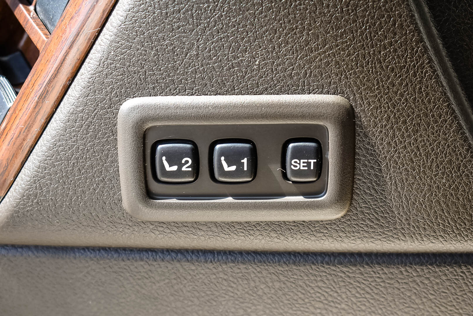 Toyota Land Cruiser Prado, 150 Series 4.0 AT (282 л.с.) 4WD 2009