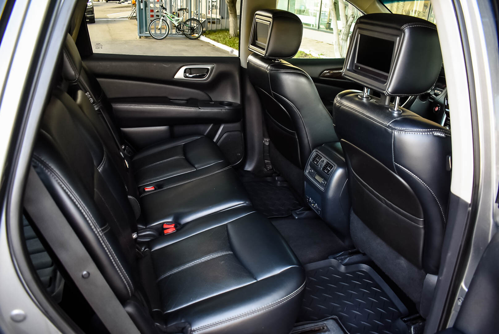 Nissan Pathfinder, IV 3.5 CVT (249 л.с.) 4WD 2014