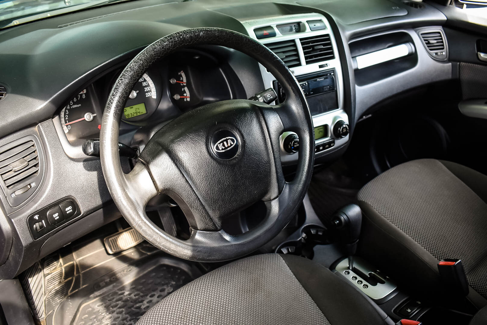 Kia Sportage, II 2.0 AT (141 л.с.) 4WD 2008
