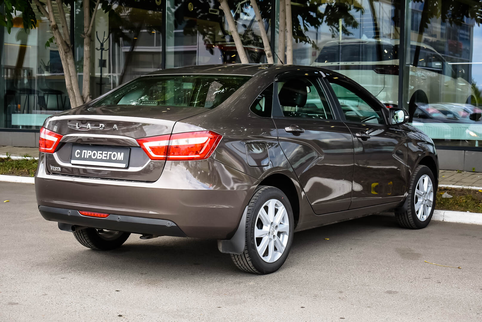 Lada (ВАЗ) Vesta, I 1.6 MT (106 л.с.) 2022