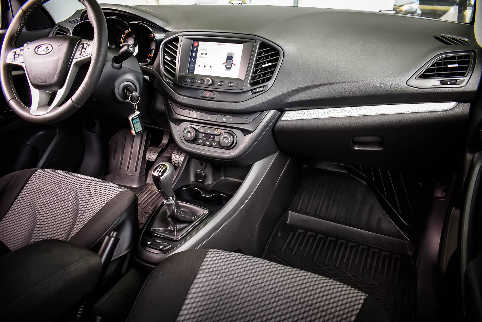 Lada (ВАЗ) Vesta, I 1.6 MT (106 л.с.) 2022