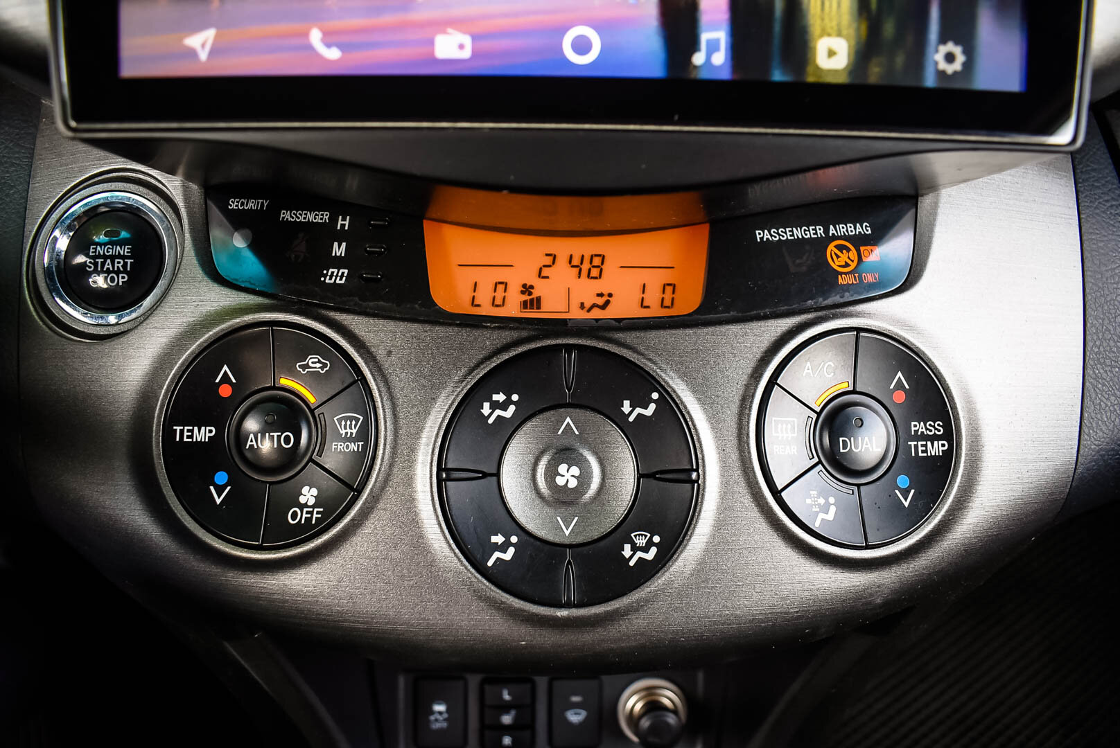 Toyota RAV4, III (XA30) Рестайлинг 2.4 AT (170 л.с.) 4WD 2011