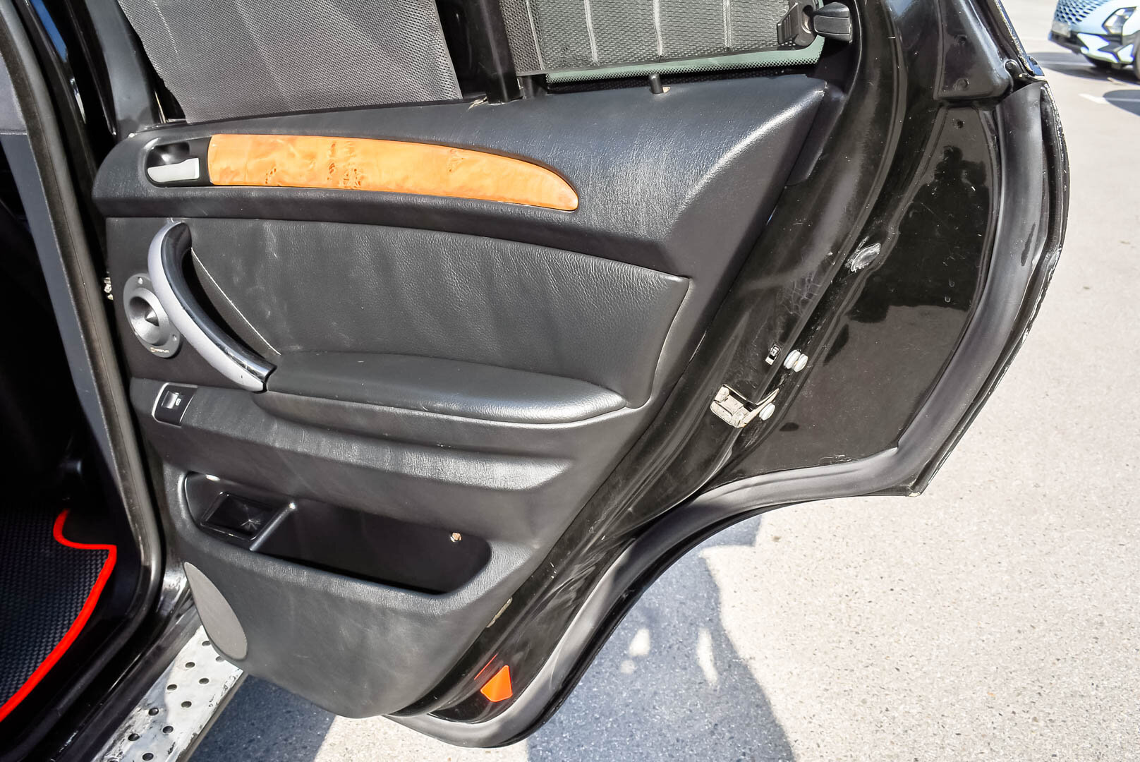 BMW X5, I (E53) 3.0i 3.0 AT (231 л.с.) 4WD 2001