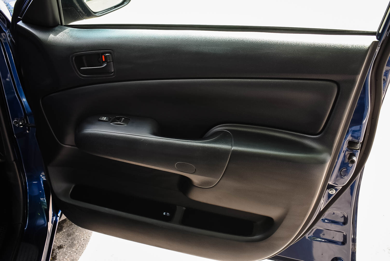 Toyota Probox, I Рестайлинг 1.5 CVT (109 л.с.) 2020