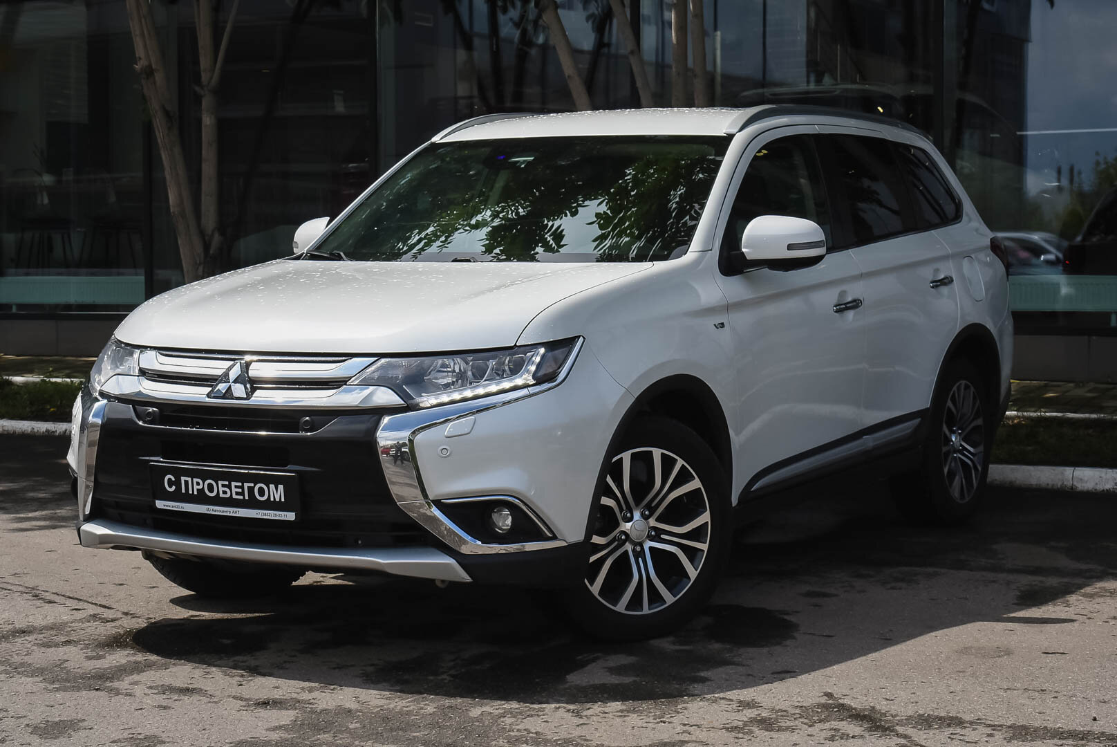 Mitsubishi Outlander, III Рестайлинг 2 3.0 AT (227 л.с.) 4WD 2018