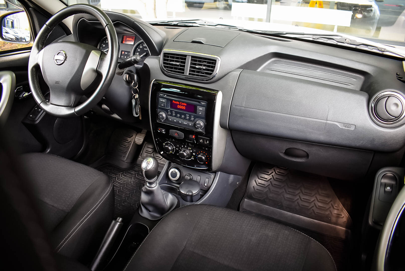 Nissan Terrano, III (D10) 2.0 MT (135 л.с.) 4WD 2015
