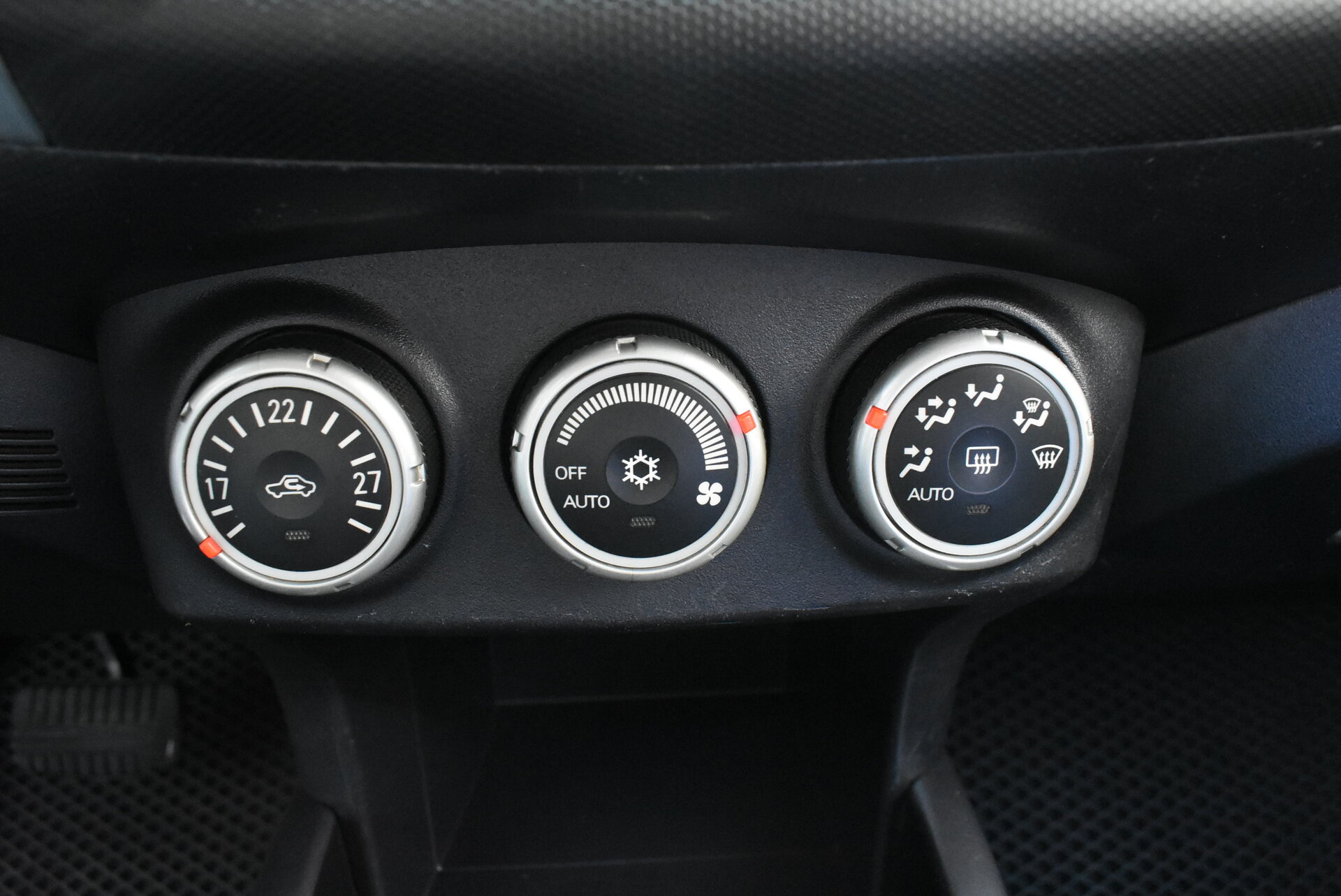 Mitsubishi Outlander, II 3.0 AT (220 л.с.) 4WD 2008