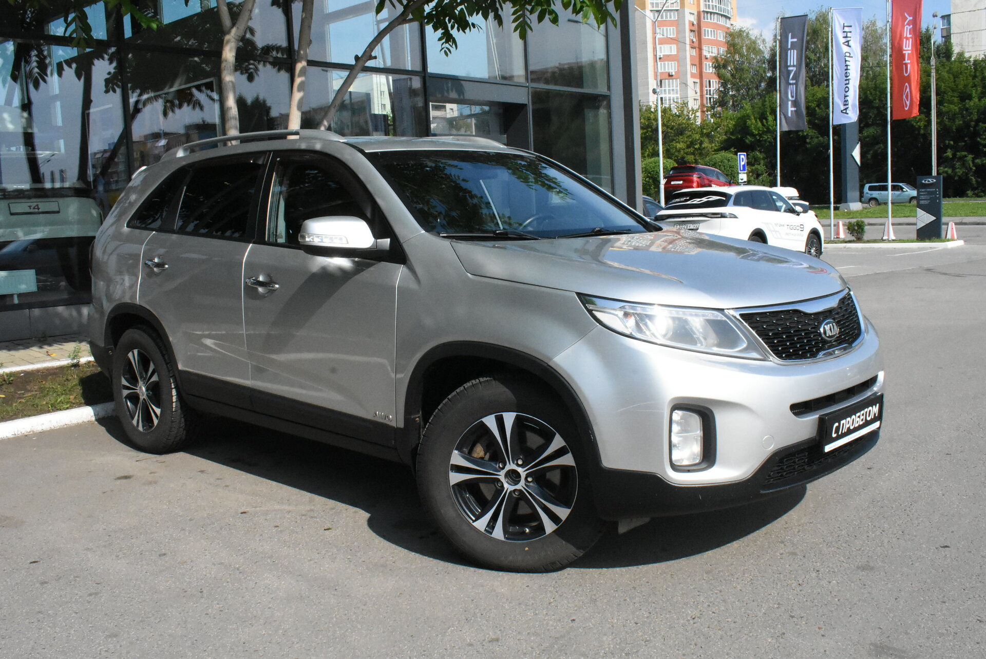 Kia Sorento, II Рестайлинг 2.4 AT (175 л.с.) 4WD 2012
