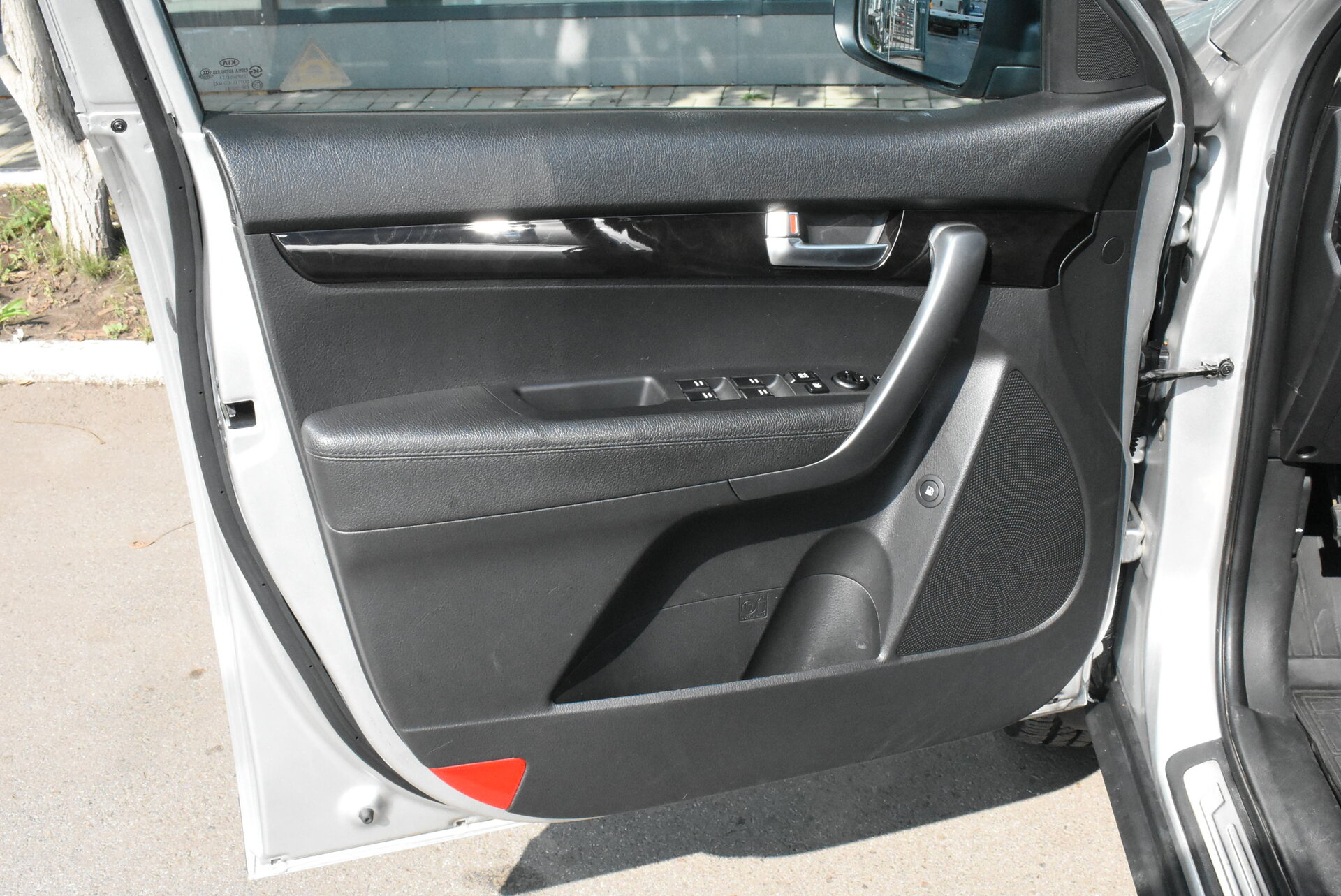 Kia Sorento, II Рестайлинг 2.4 AT (175 л.с.) 4WD 2012
