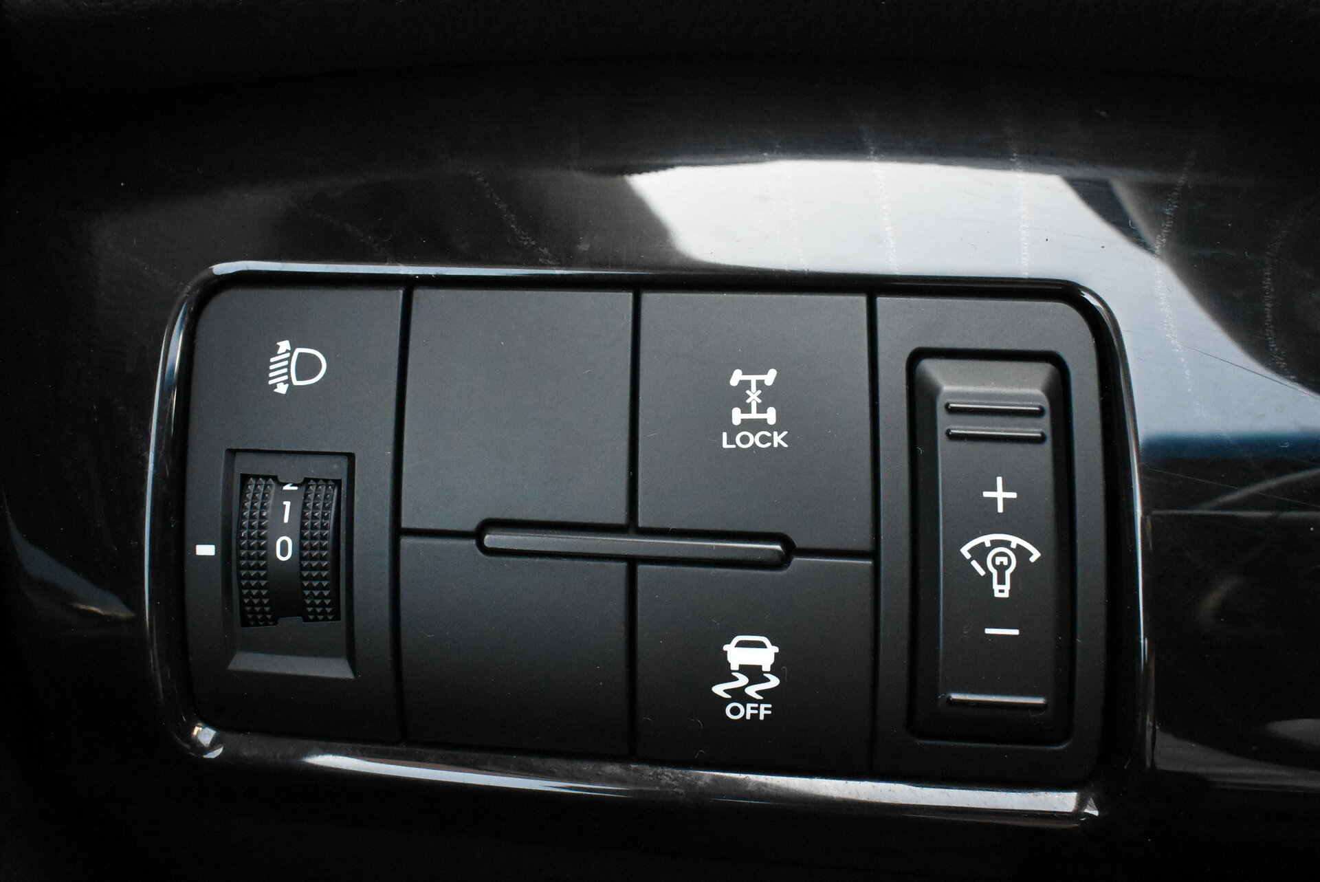Kia Sorento, II Рестайлинг 2.4 AT (175 л.с.) 4WD 2012
