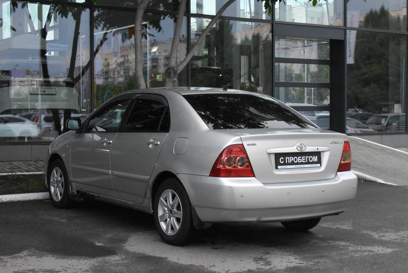 Toyota Corolla, IX (E120, E130) Рестайлинг 1.6 AT (110 л.с.) 2005