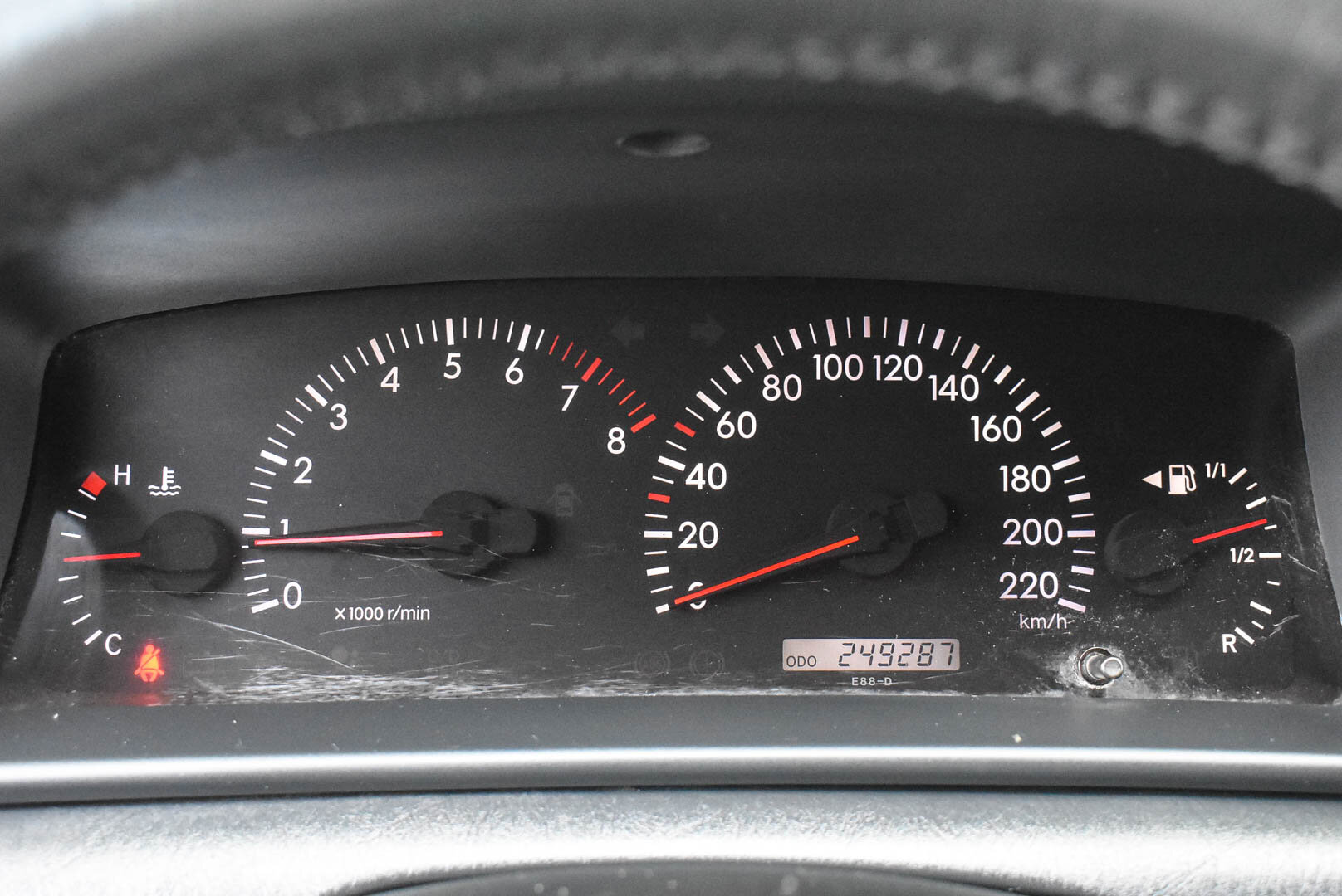 Toyota Corolla, IX (E120, E130) Рестайлинг 1.6 AT (110 л.с.) 2005