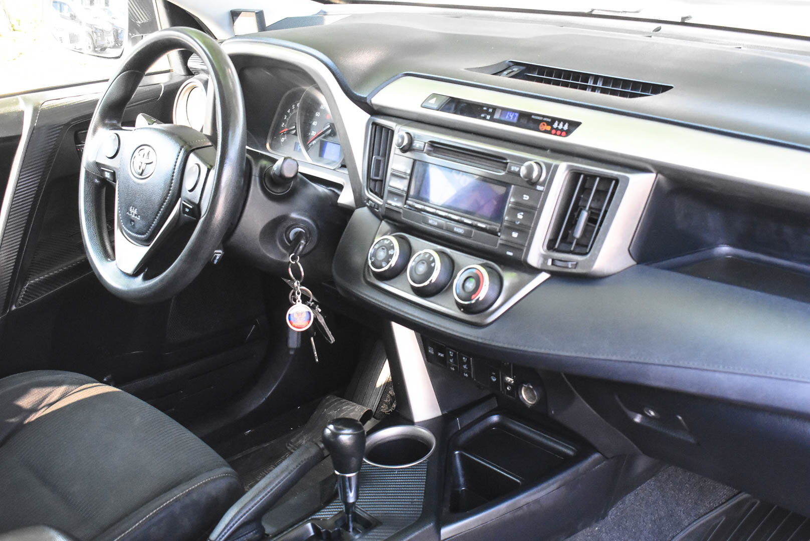 Toyota RAV4, IV (XA40) 2.0 CVT (146 л.с.) 2014