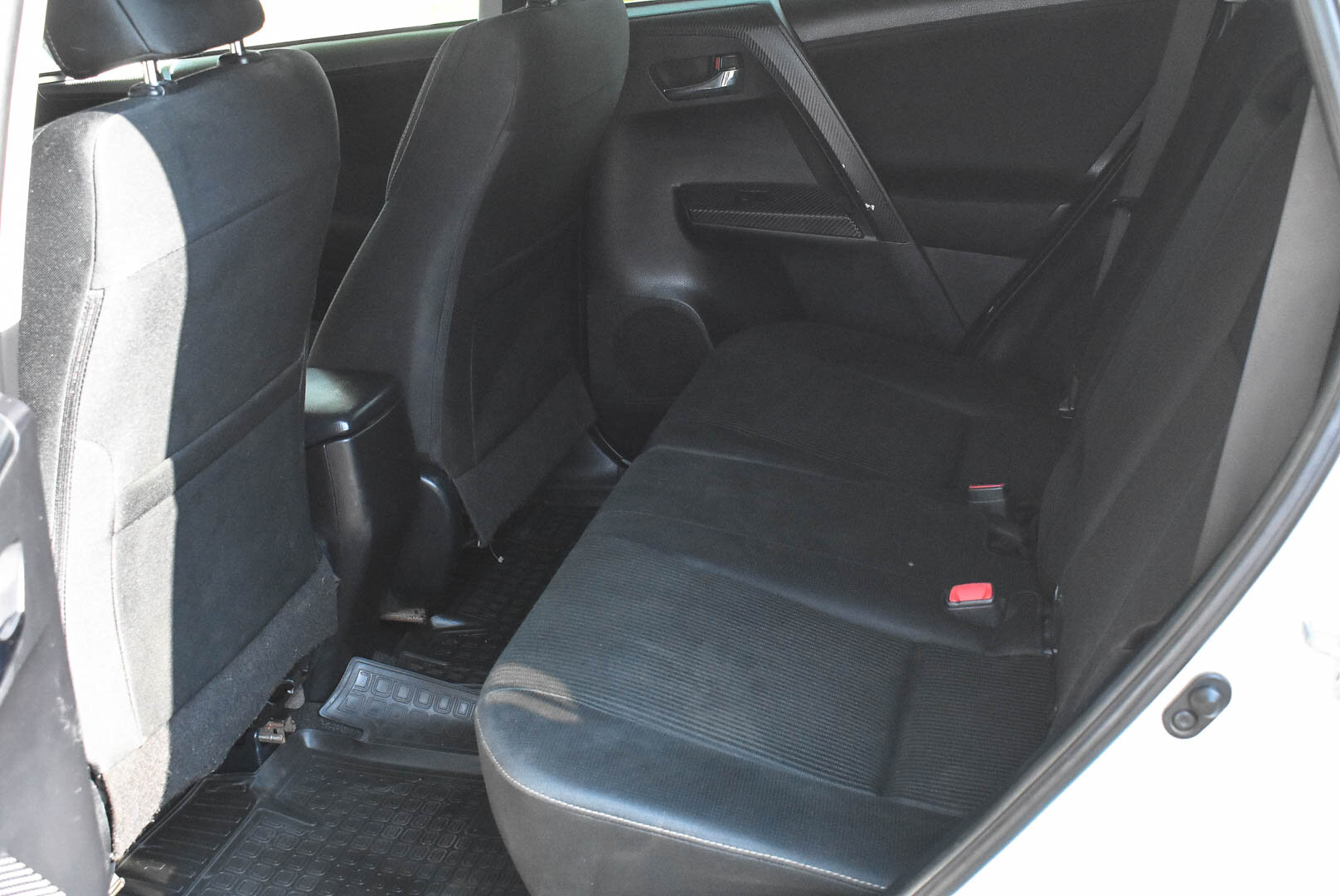 Toyota RAV4, IV (XA40) 2.0 CVT (146 л.с.) 2014