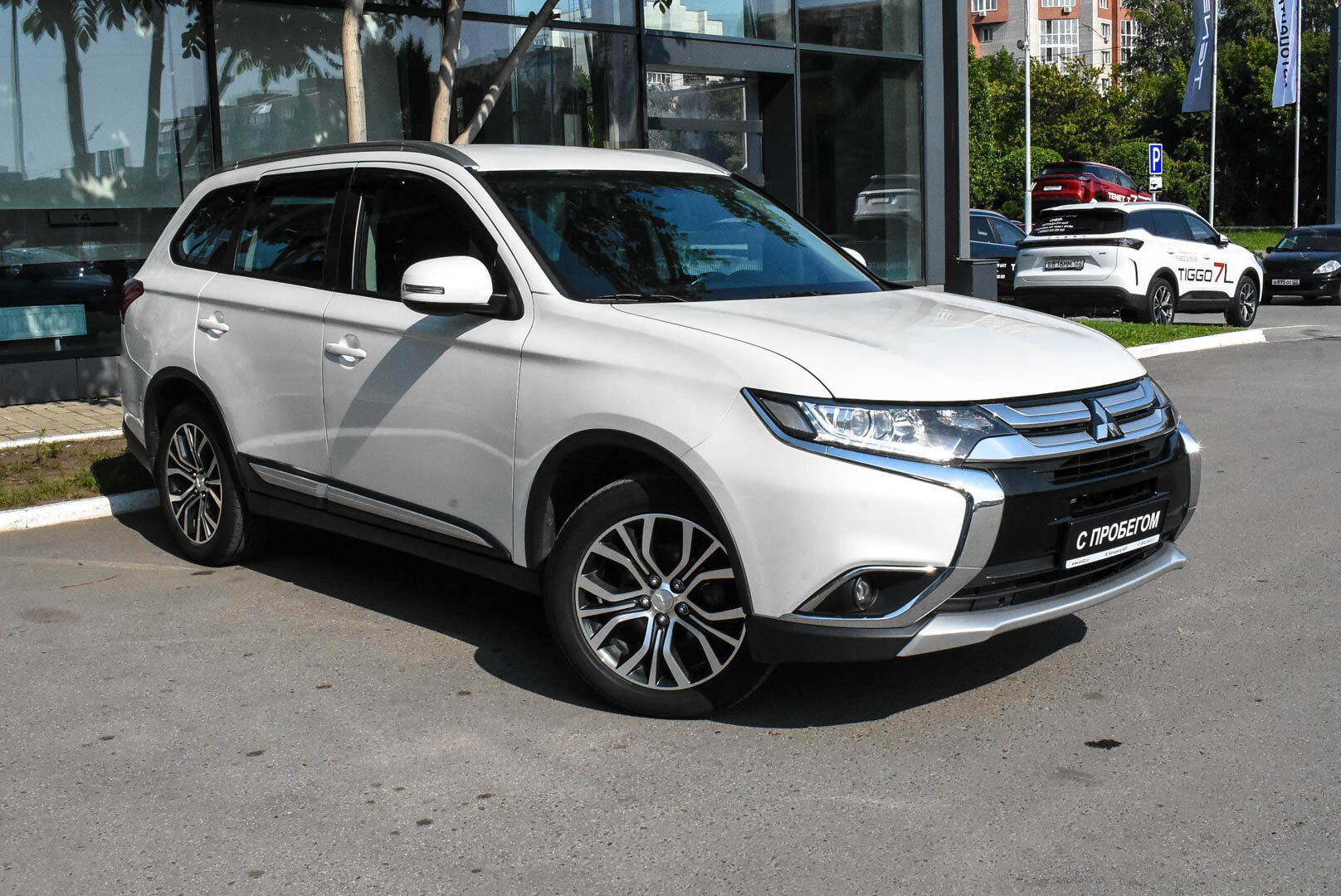 Mitsubishi Outlander, III Рестайлинг 2 2.0 CVT (146 л.с.) 4WD 2018