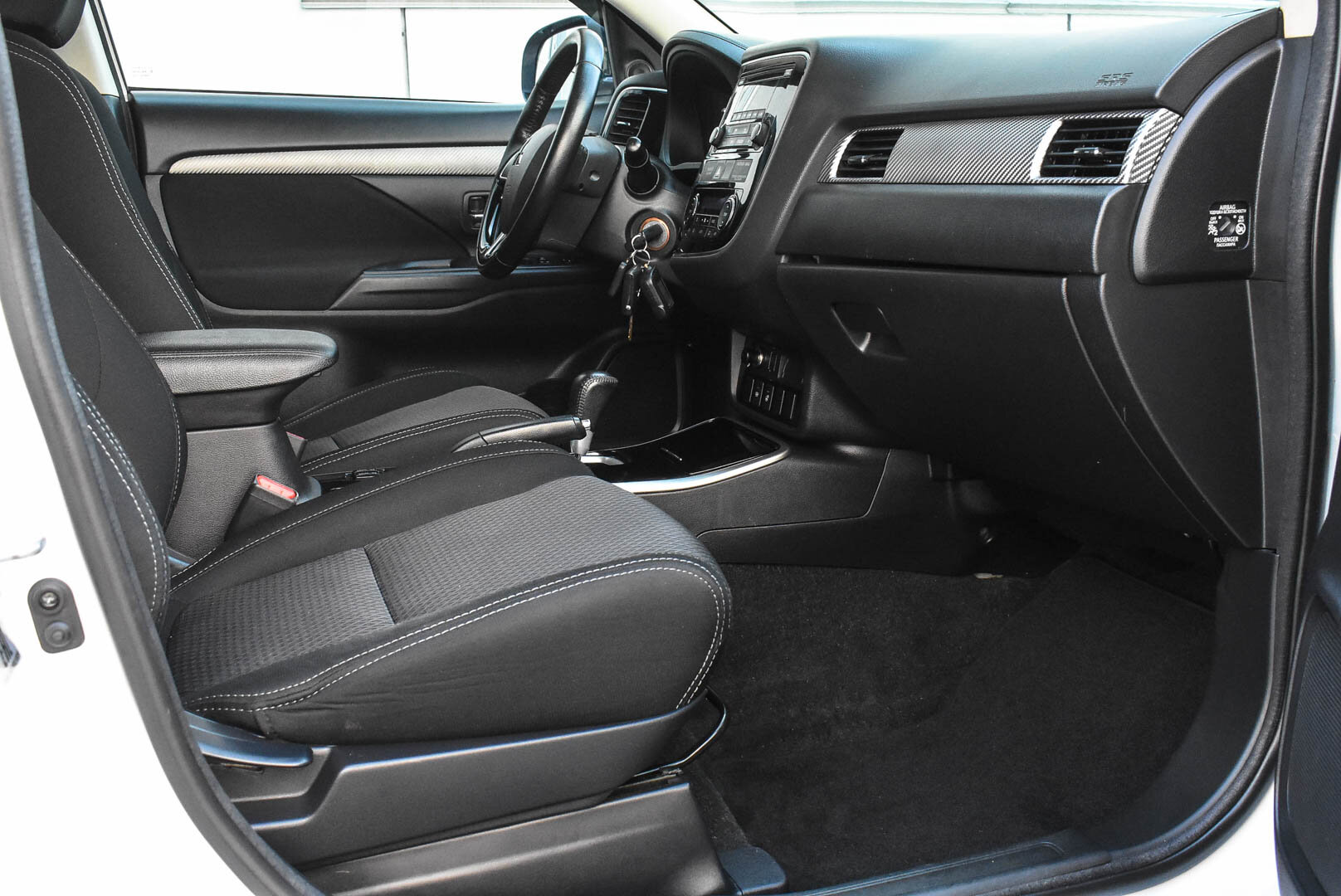 Mitsubishi Outlander, III Рестайлинг 2 2.0 CVT (146 л.с.) 4WD 2018