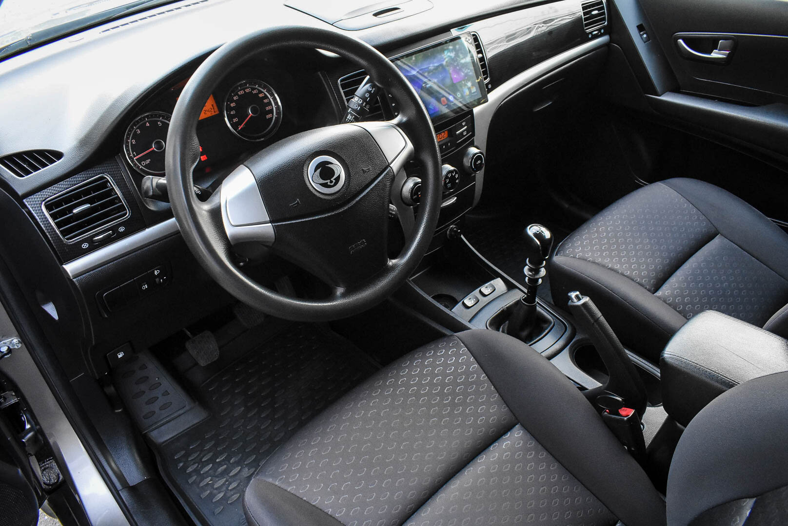 SsangYong Actyon, II 2.0 MT (149 л.с.) 2013