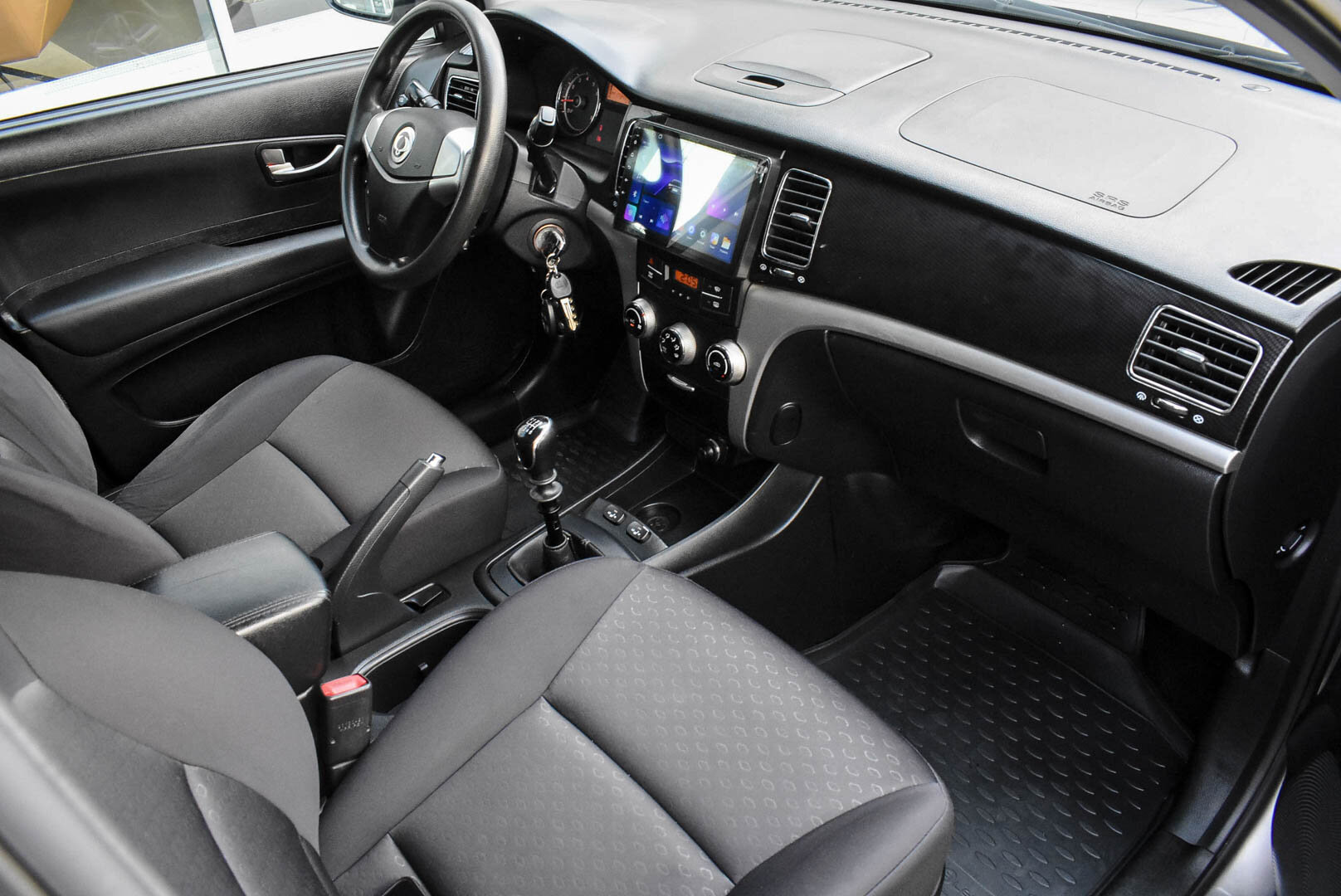 SsangYong Actyon, II 2.0 MT (149 л.с.) 2013