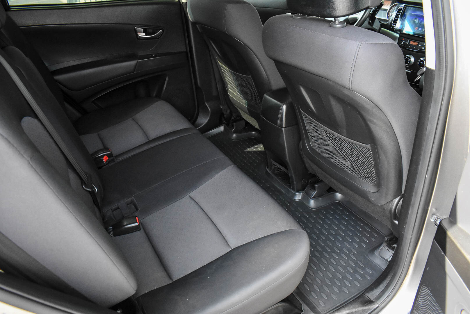 SsangYong Actyon, II 2.0 MT (149 л.с.) 2013