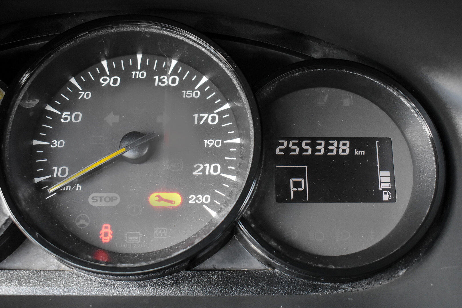 Renault Fluence, I 1.6 AT (106 л.с.) 2011