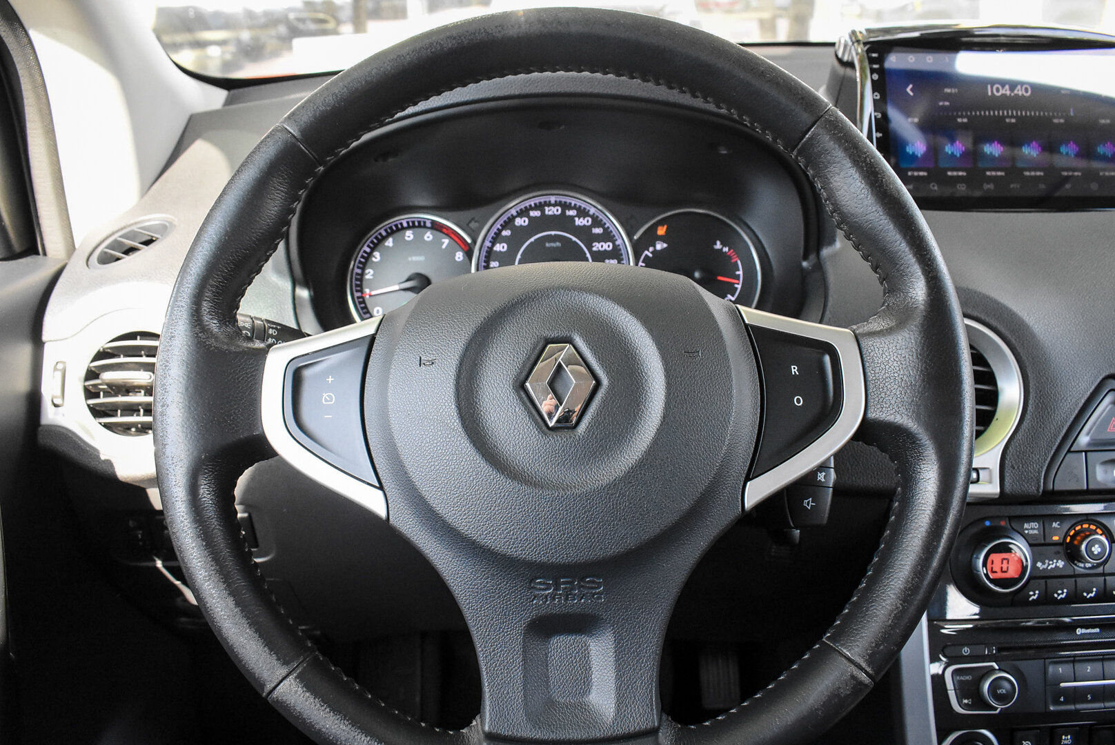 Renault Koleos, I Рестайлинг 2 2.5 CVT (171 л.с.) 4WD 2014