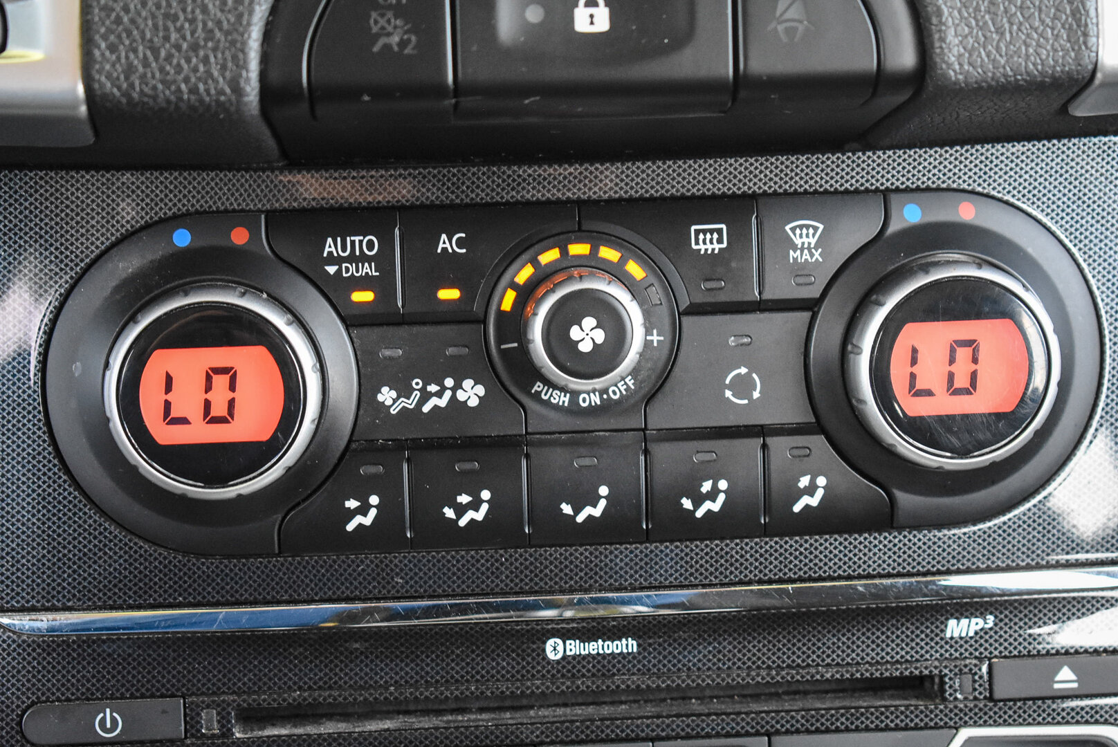 Renault Koleos, I Рестайлинг 2 2.5 CVT (171 л.с.) 4WD 2014