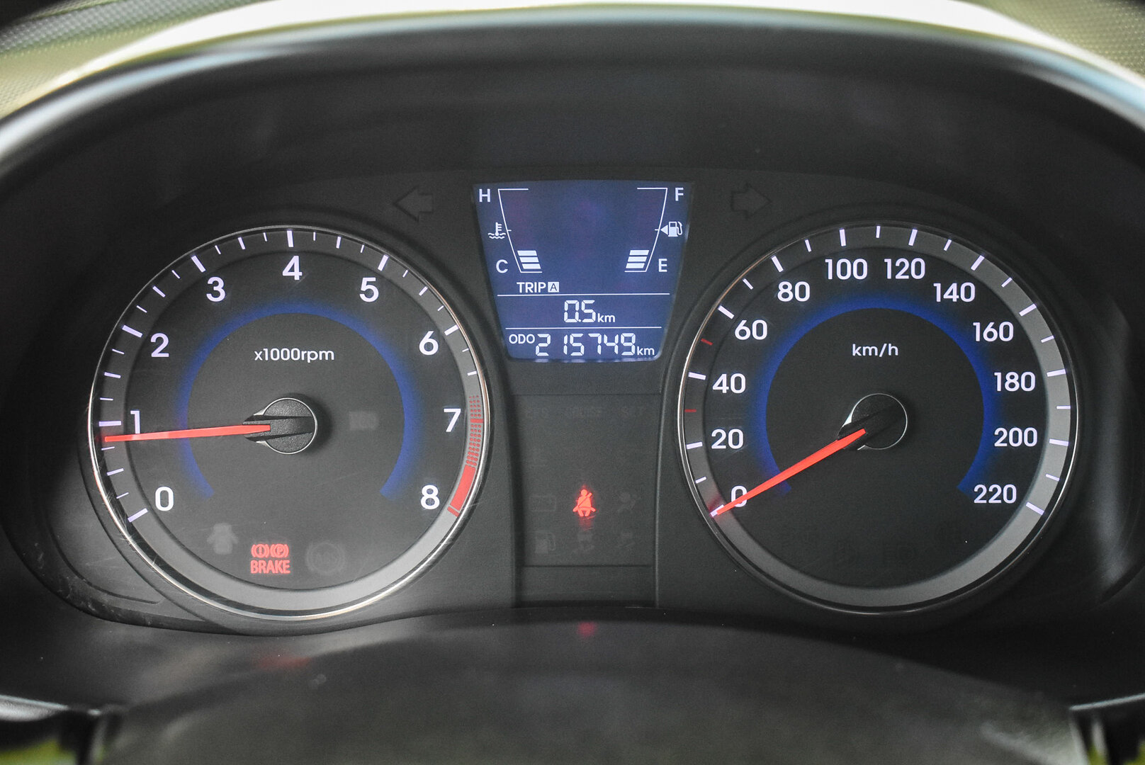 Hyundai Solaris, I 1.4 MT (107 л.с.) 2012