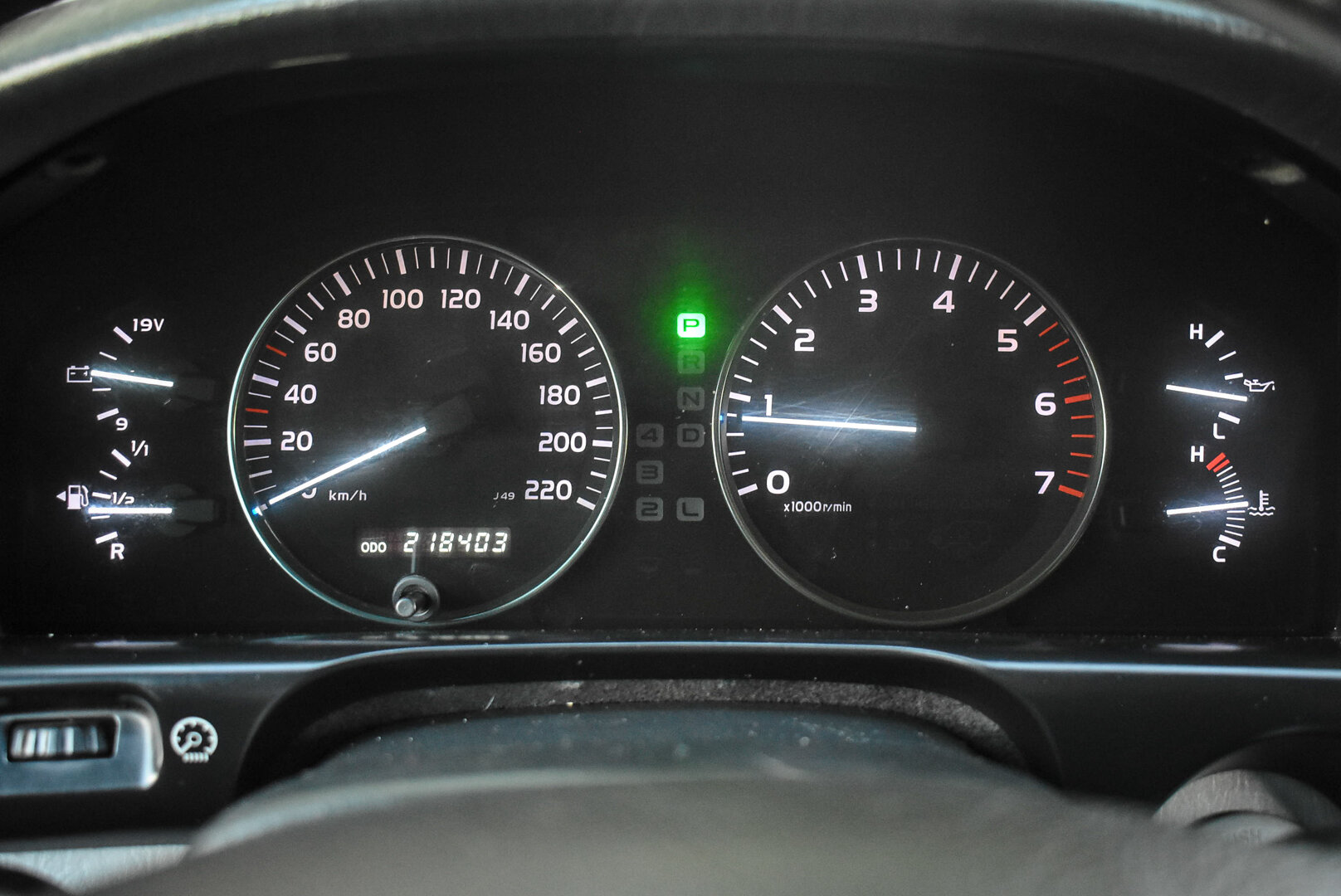 Toyota Land Cruiser, 100 Series Рестайлинг 2 4.7 AT (235 л.с.) 4WD 2006