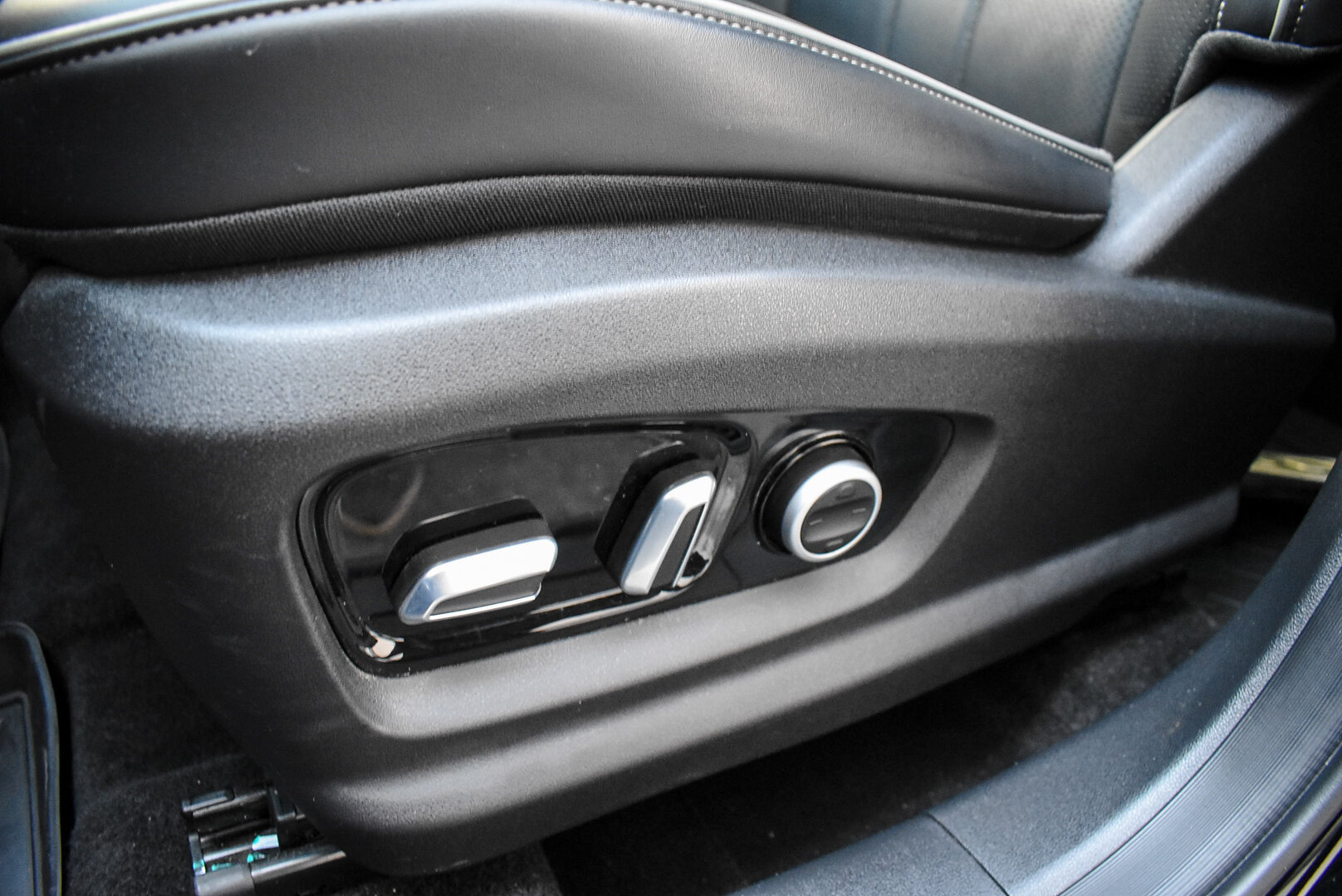 Jaecoo J7, I 1.6 AMT (186 л.с.) 4WD 2023