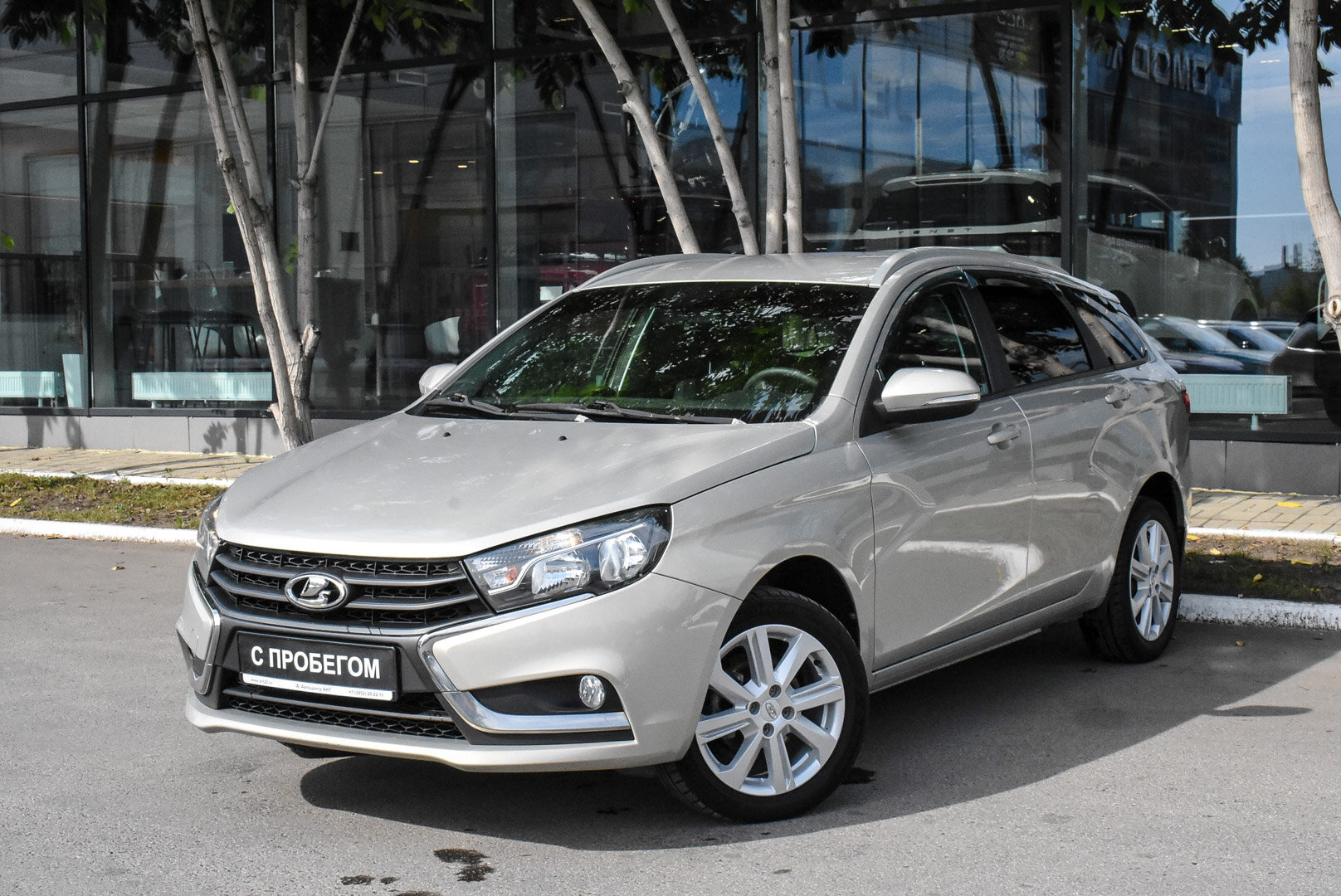 Lada (ВАЗ) Vesta, I SW 1.6 MT (106 л.с.) 2020