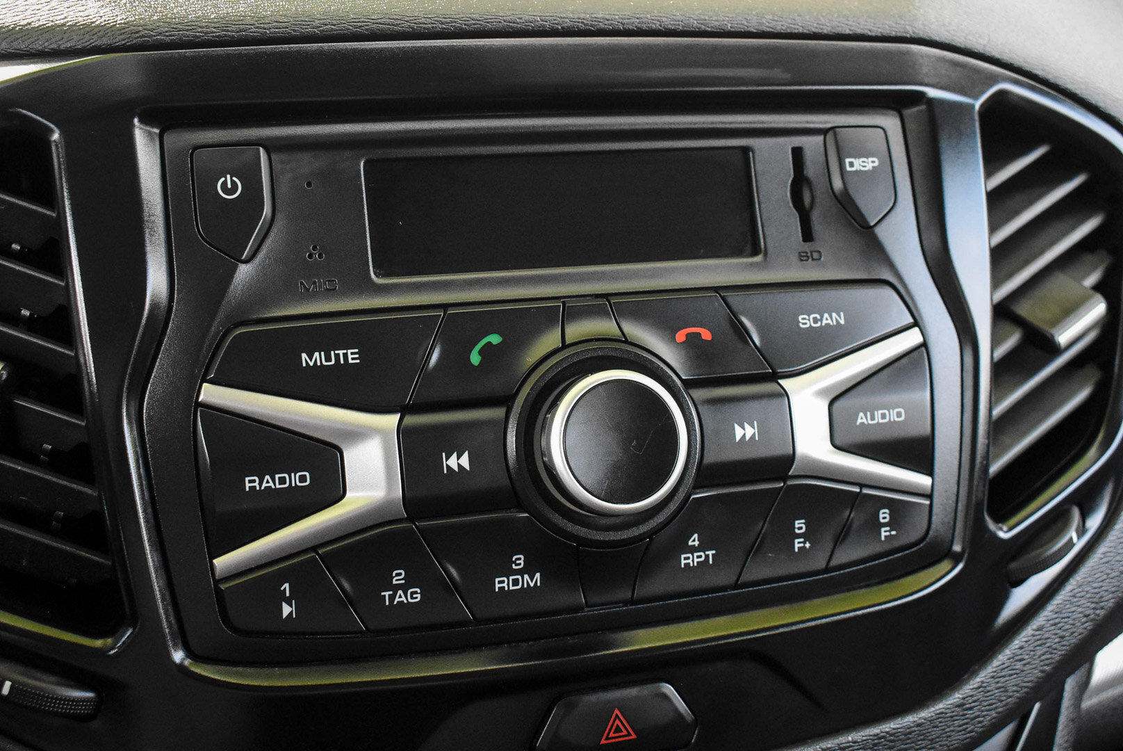 Lada (ВАЗ) Vesta, I SW 1.6 MT (106 л.с.) 2020