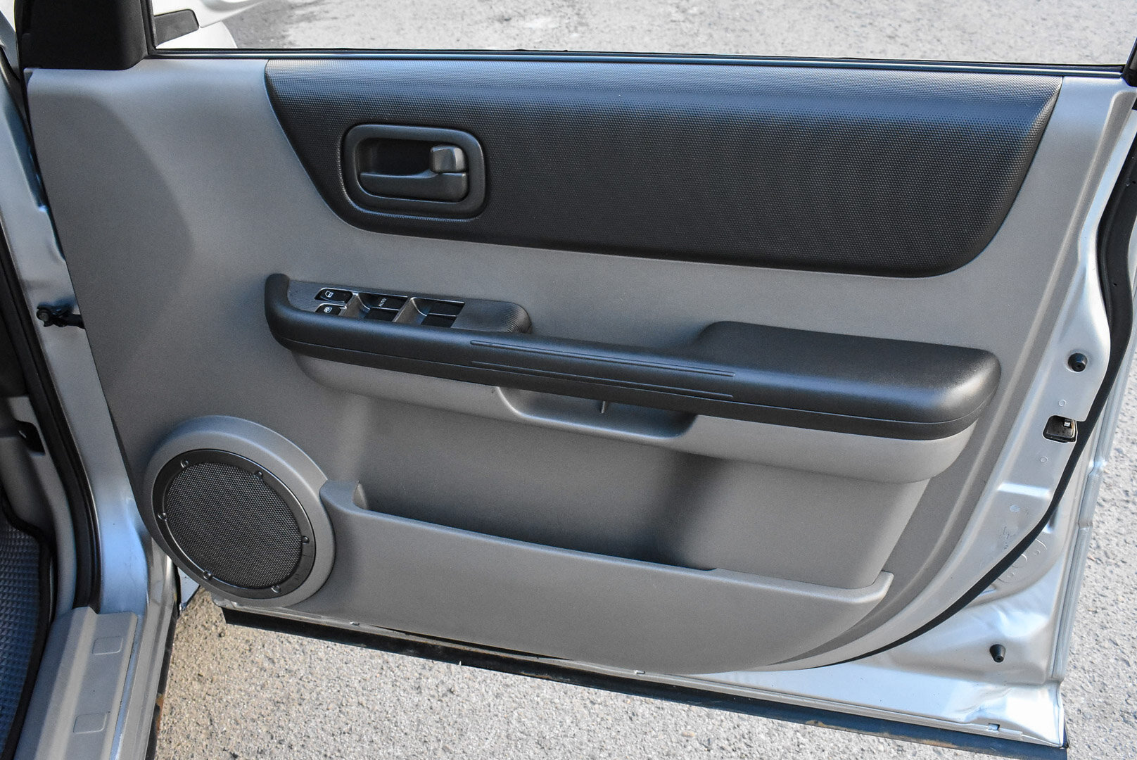 Nissan X-Trail, I Рестайлинг 2.0 AT (150 л.с.) 4WD 2004