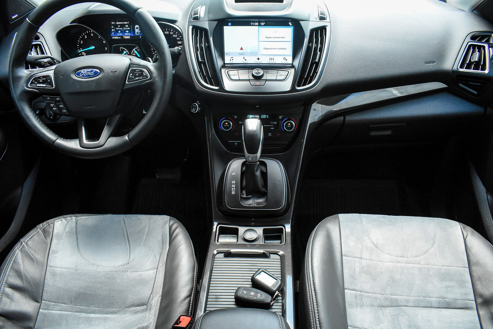 Ford Kuga, II Рестайлинг 1.5 AT (150 л.с.) 4WD 2017
