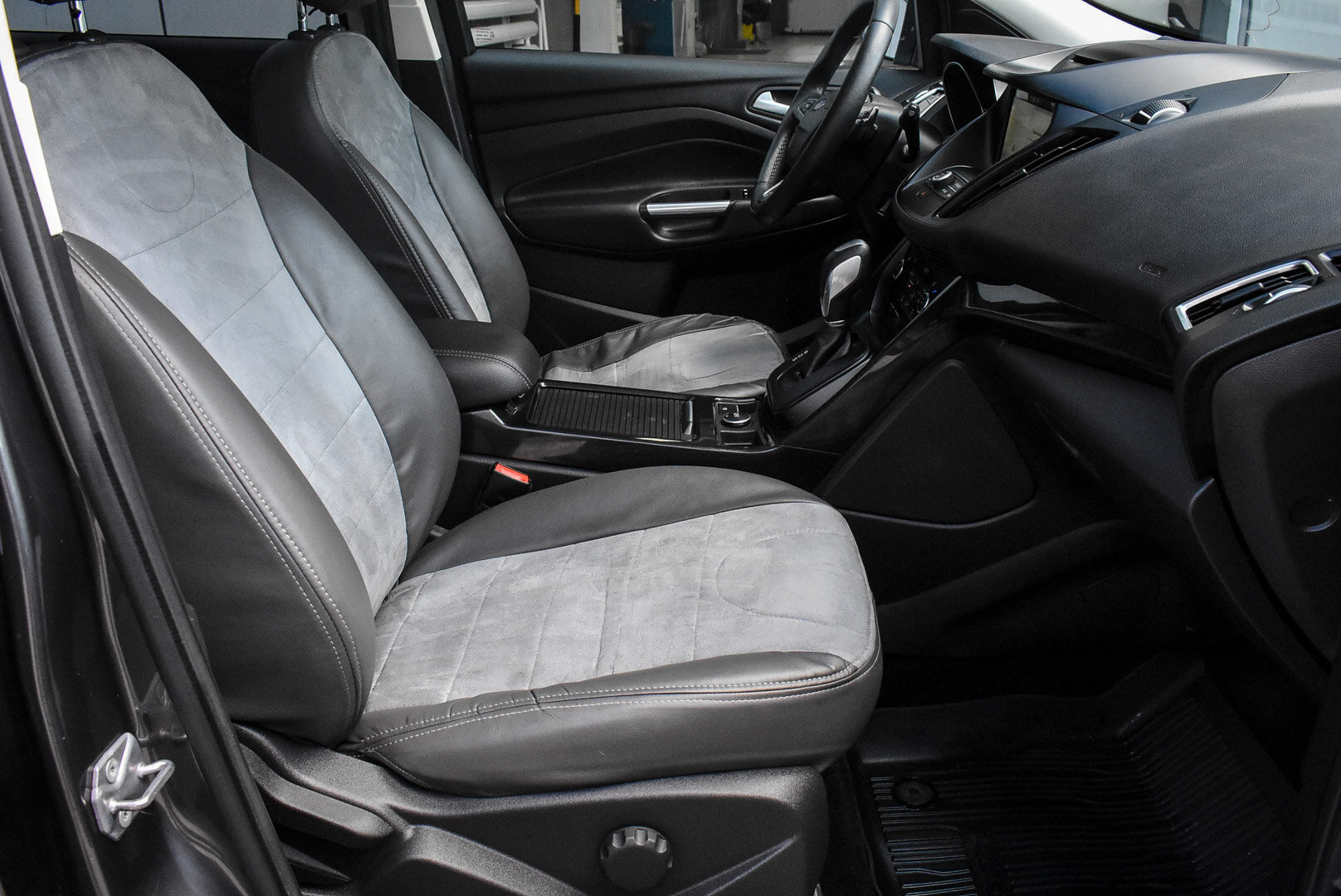 Ford Kuga, II Рестайлинг 1.5 AT (150 л.с.) 4WD 2017
