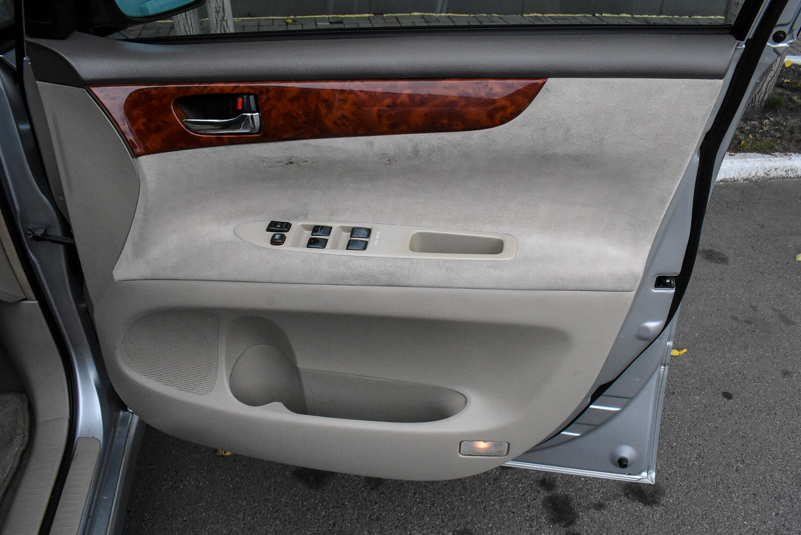 Toyota Ipsum, II (M20) Рестайлинг 2.4 AT (160 л.с.) 2007