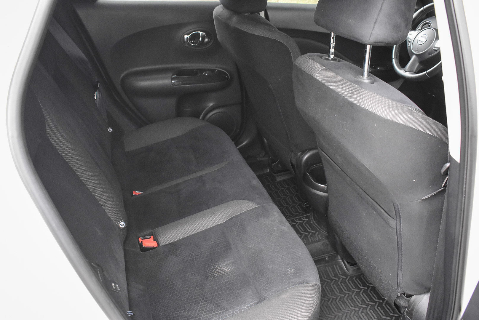 Nissan Juke, I 1.6 CVT (117 л.с.) 2014
