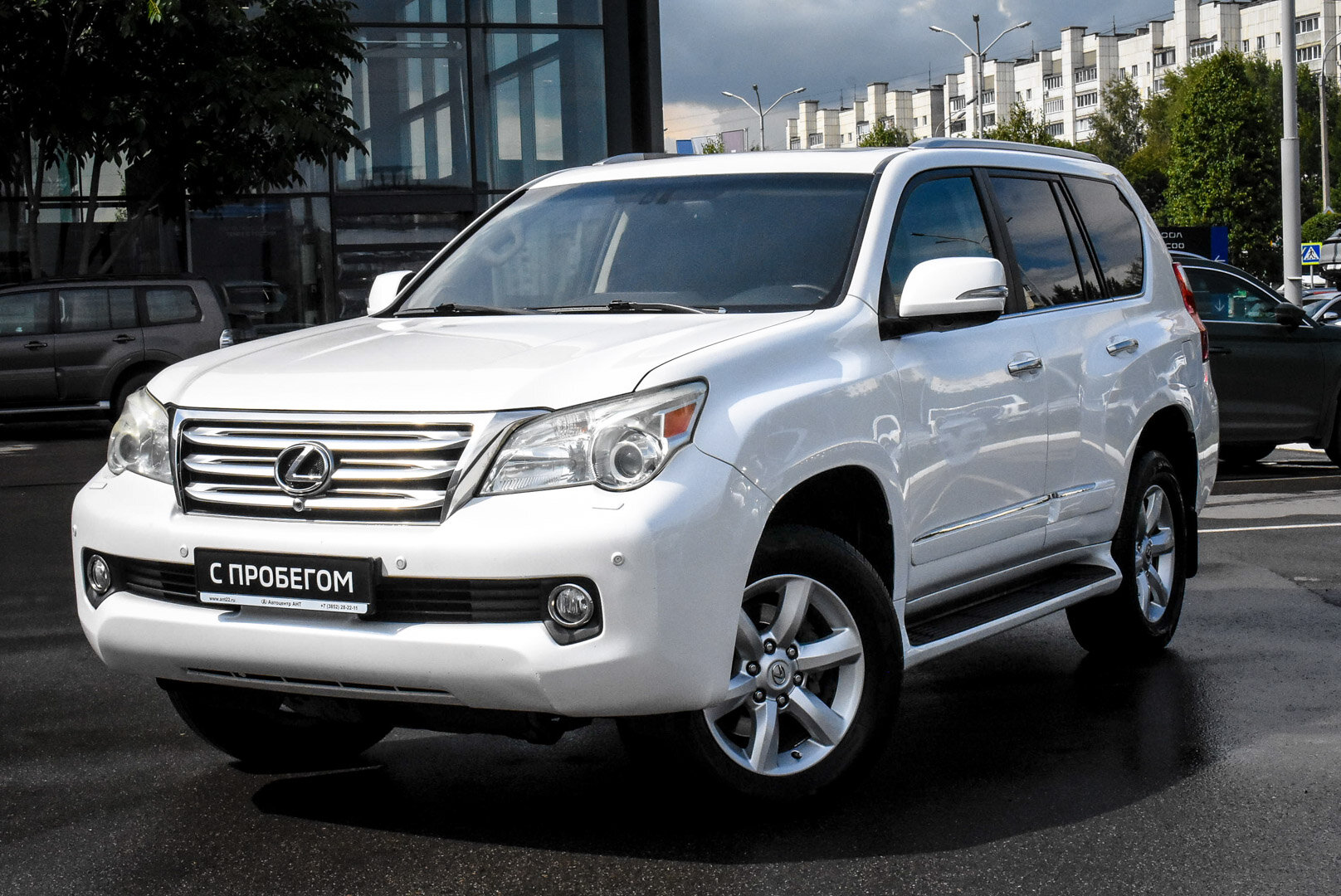 Lexus GX, II 460 4.6 AT (296 л.с.) 4WD 2011
