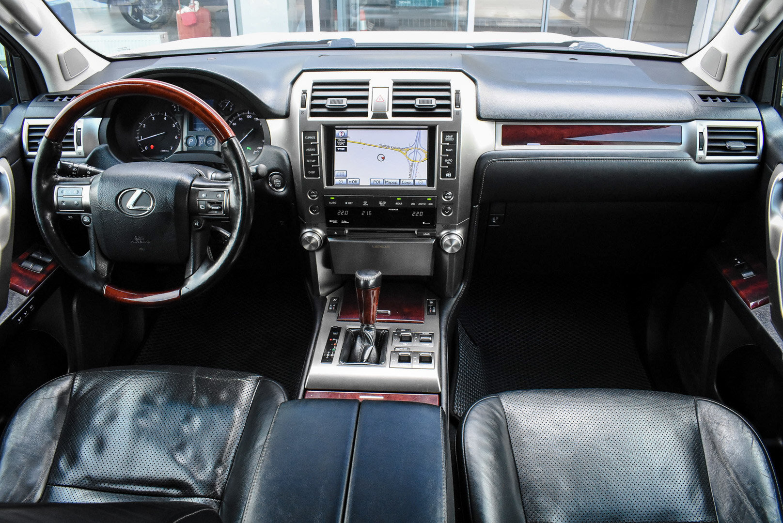 Lexus GX, II 460 4.6 AT (296 л.с.) 4WD 2011