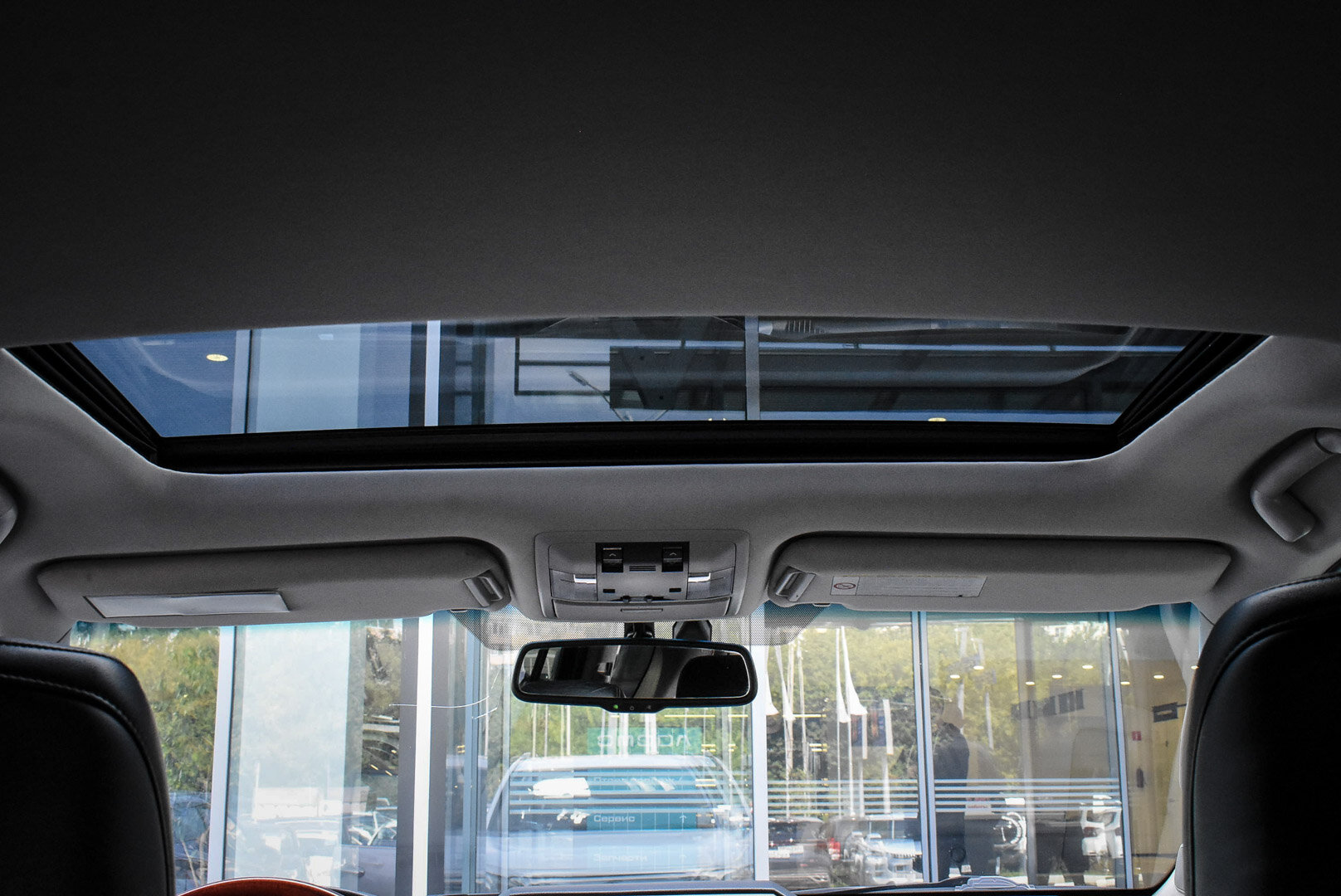 Lexus GX, II 460 4.6 AT (296 л.с.) 4WD 2011