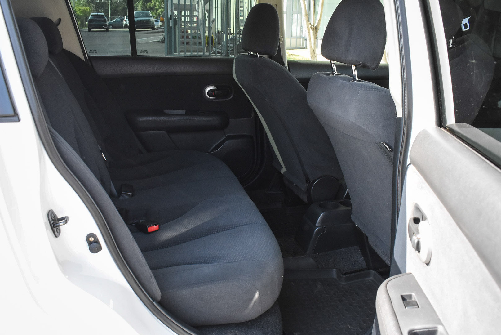 Nissan Tiida, I Рестайлинг 1.6 AT (110 л.с.) 2013