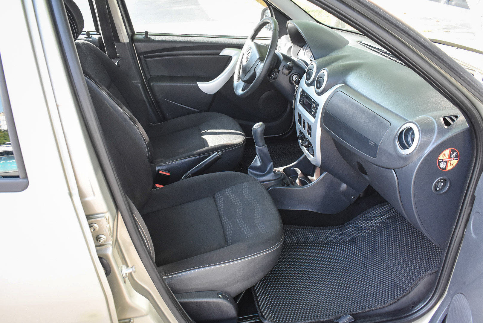 Renault Sandero, I Stepway 1.6 MT (84 л.с.) 2012