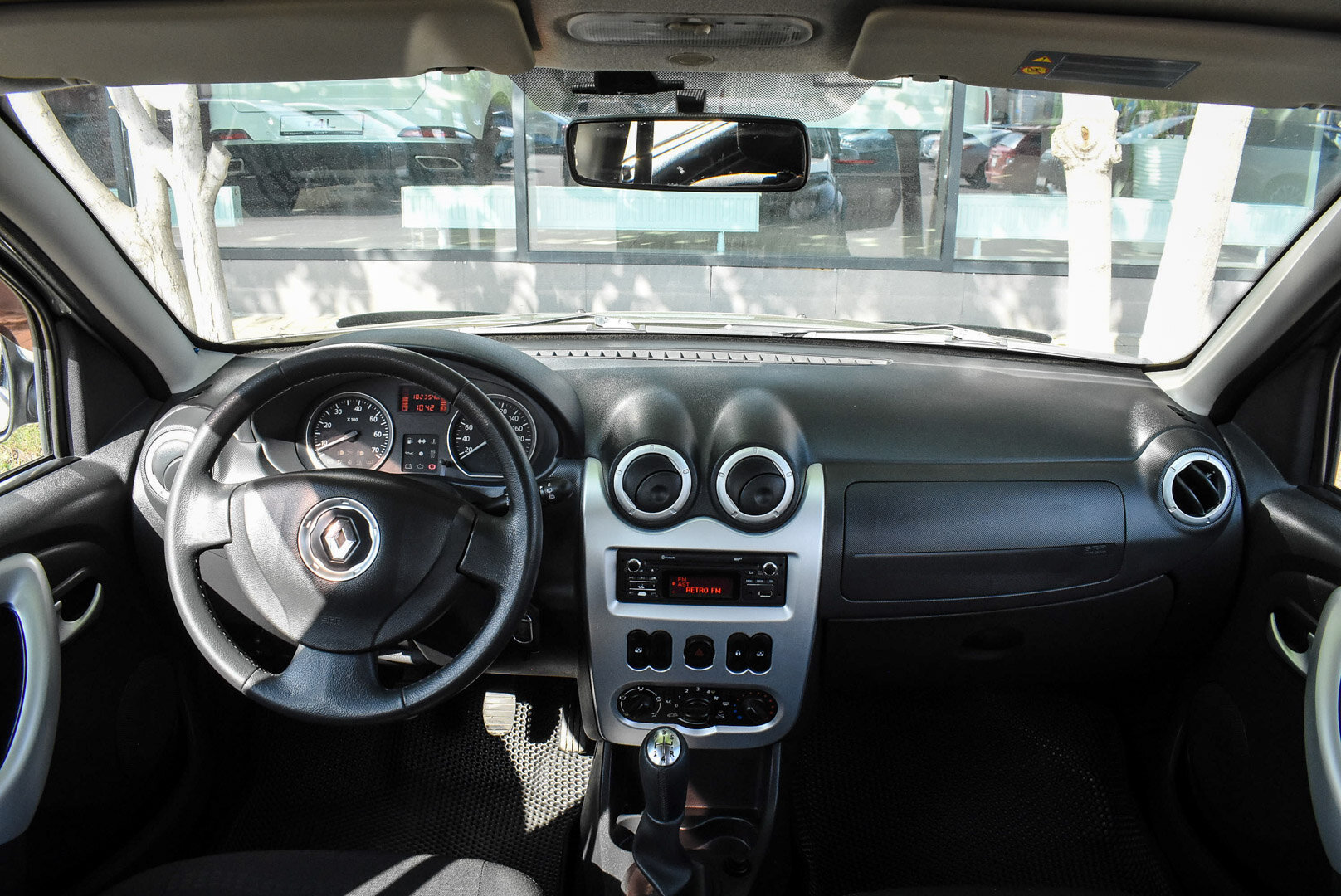 Renault Sandero, I Stepway 1.6 MT (84 л.с.) 2012