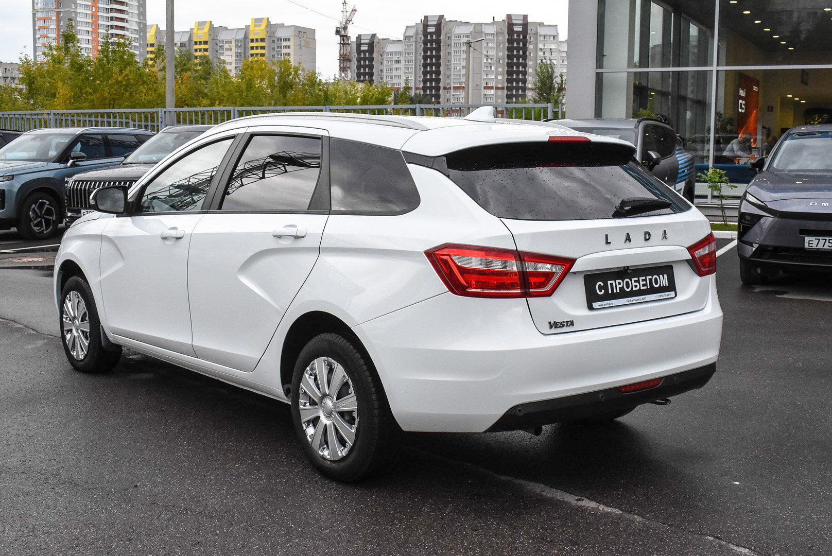 Lada (ВАЗ) Vesta, I SW 1.6 MT (106 л.с.) 2021