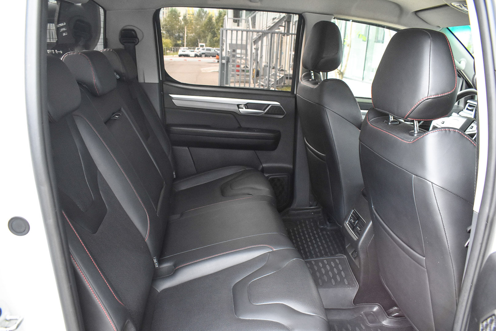 JAC T8 Pro, I 2.4 MT (204 л.с.) 4WD 2023