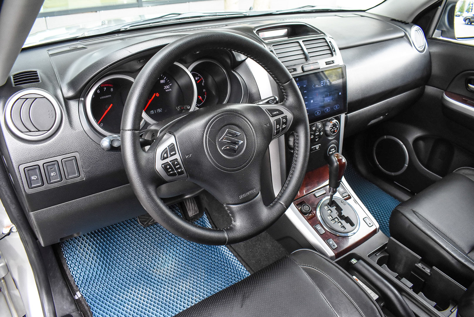 Suzuki Grand Vitara, II 2.0 AT (140 л.с.) 4WD 2007